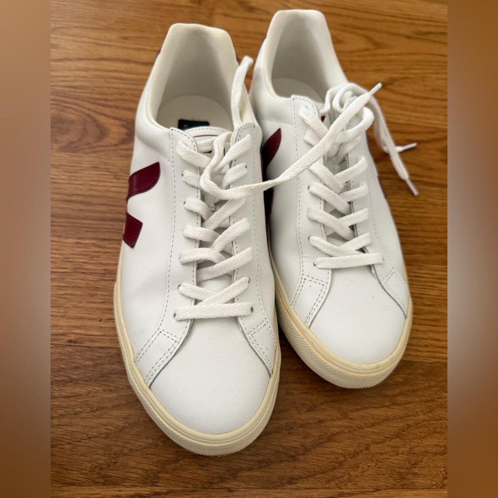 Veja White and Burgundy Men's Sneakers - Picture 5 of 6
